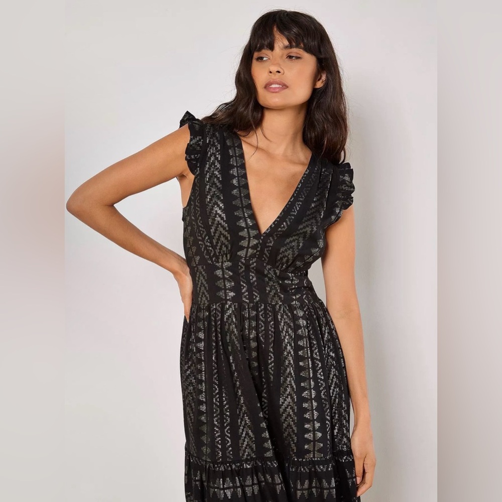 ⚠️STUNNING Apricot 🍑 - Women’s Black Patterned Maxi Dress with V-Neck - Picture 6 of 8